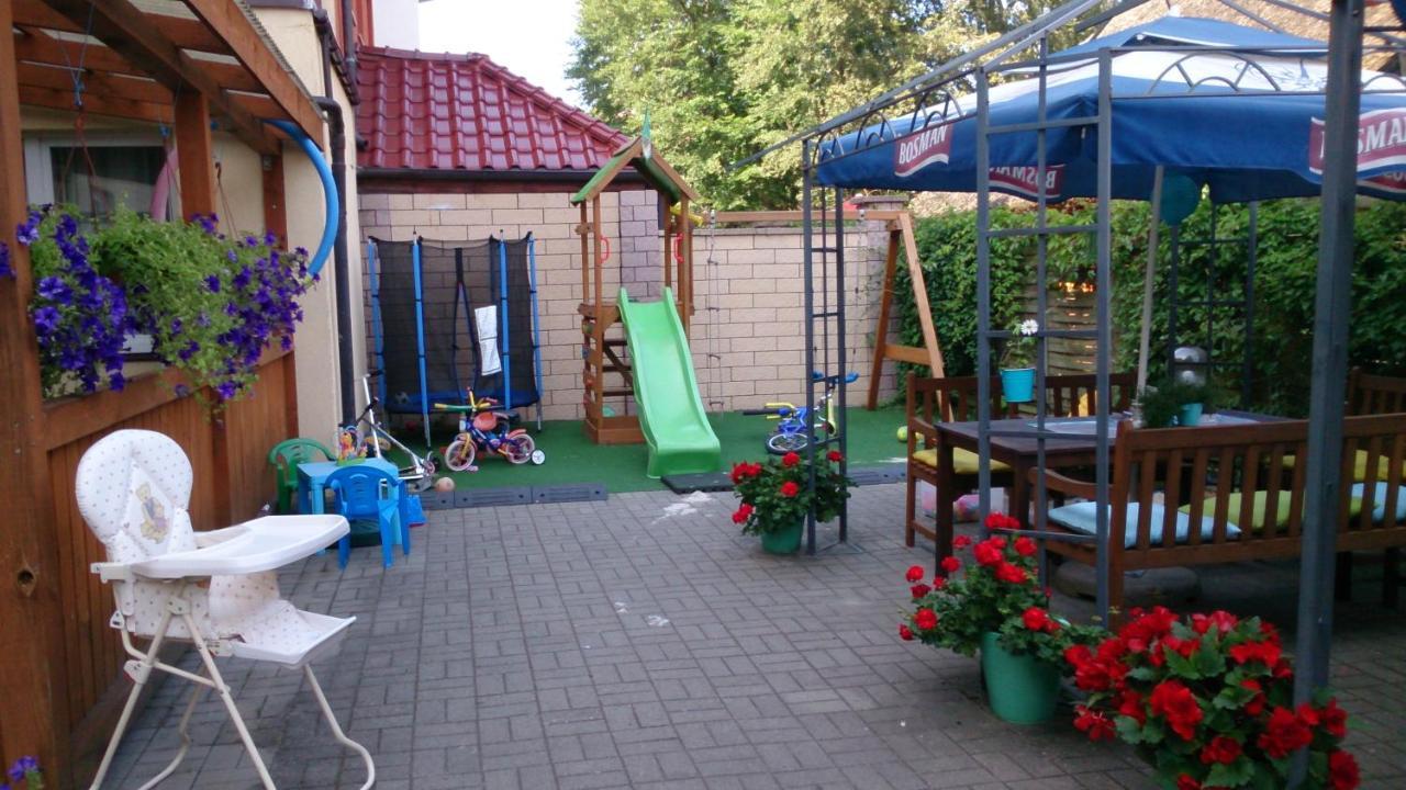 Patio Dom Goscinny Łukęcin Exterior foto